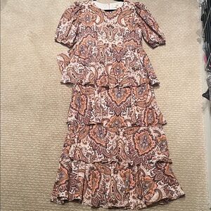 Elegant Paisley Tiered Midi Dress